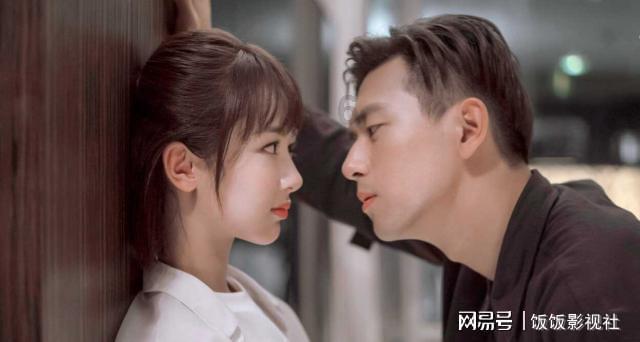 小蓝球向上跳